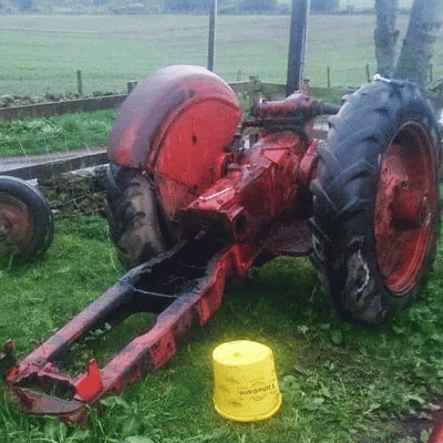 Nuffield Tractor Restoration - Andy Charles
