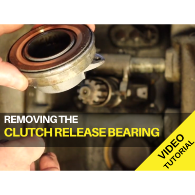 Ferguson TED20 - Removing The Clutch Release Bearing - Video Tutorial
