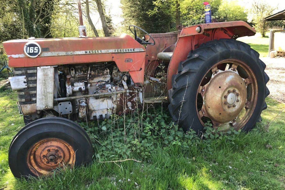 Massey Ferguson 165 Restoration