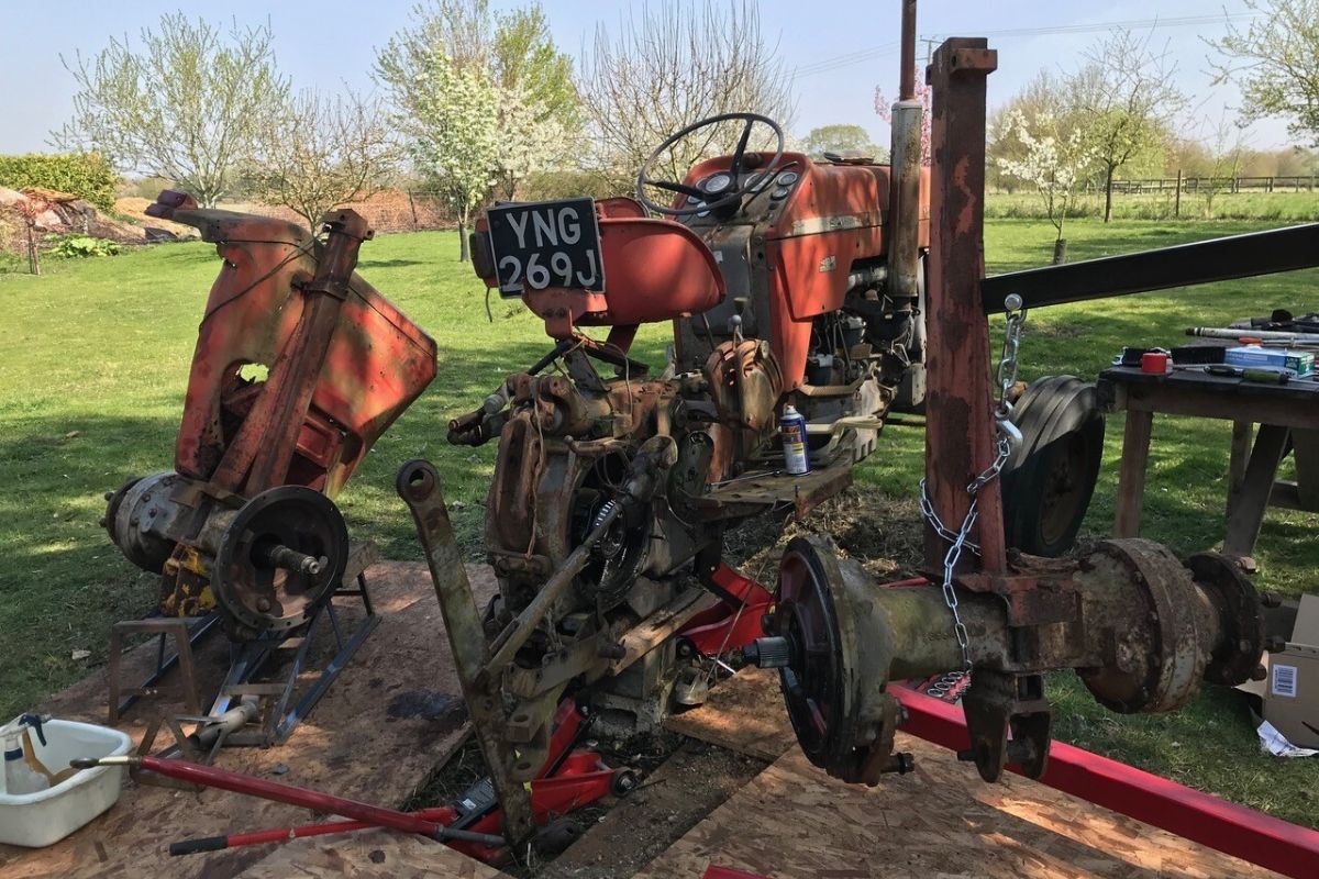 Massey Ferguson 165 Restoration